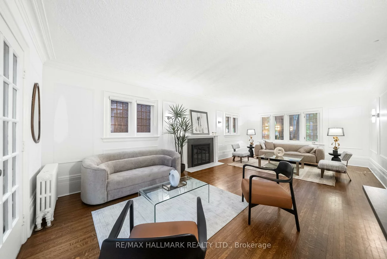 16, Elderwood, Forest Hill South, Toronto