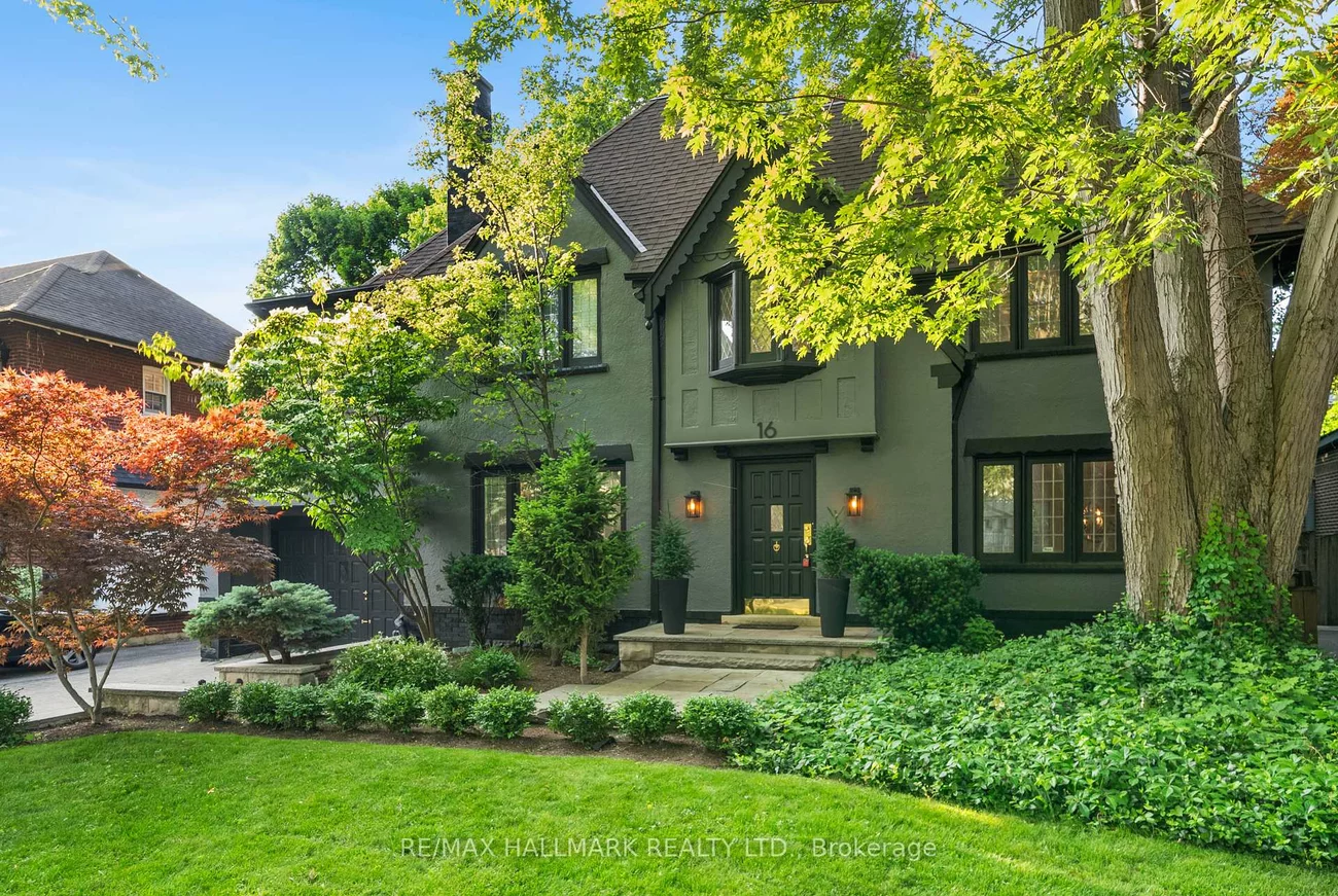 16, Elderwood, Forest Hill South, Toronto