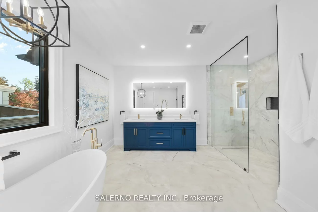 63, Bannatyne, St. Andrew-Windfields, Toronto
