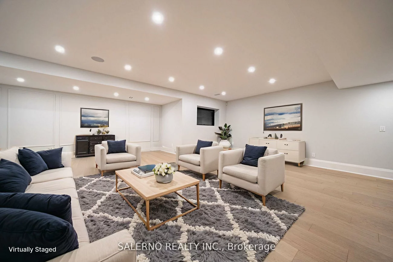 63, Bannatyne, St. Andrew-Windfields, Toronto