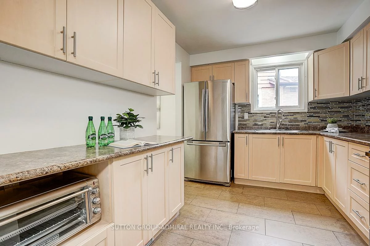 157, Angus, Don Valley Village, Toronto