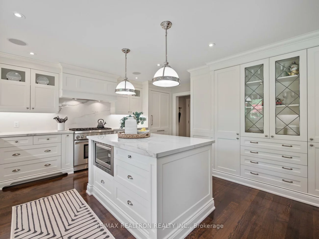 18, Corwin, Clanton Park, Toronto