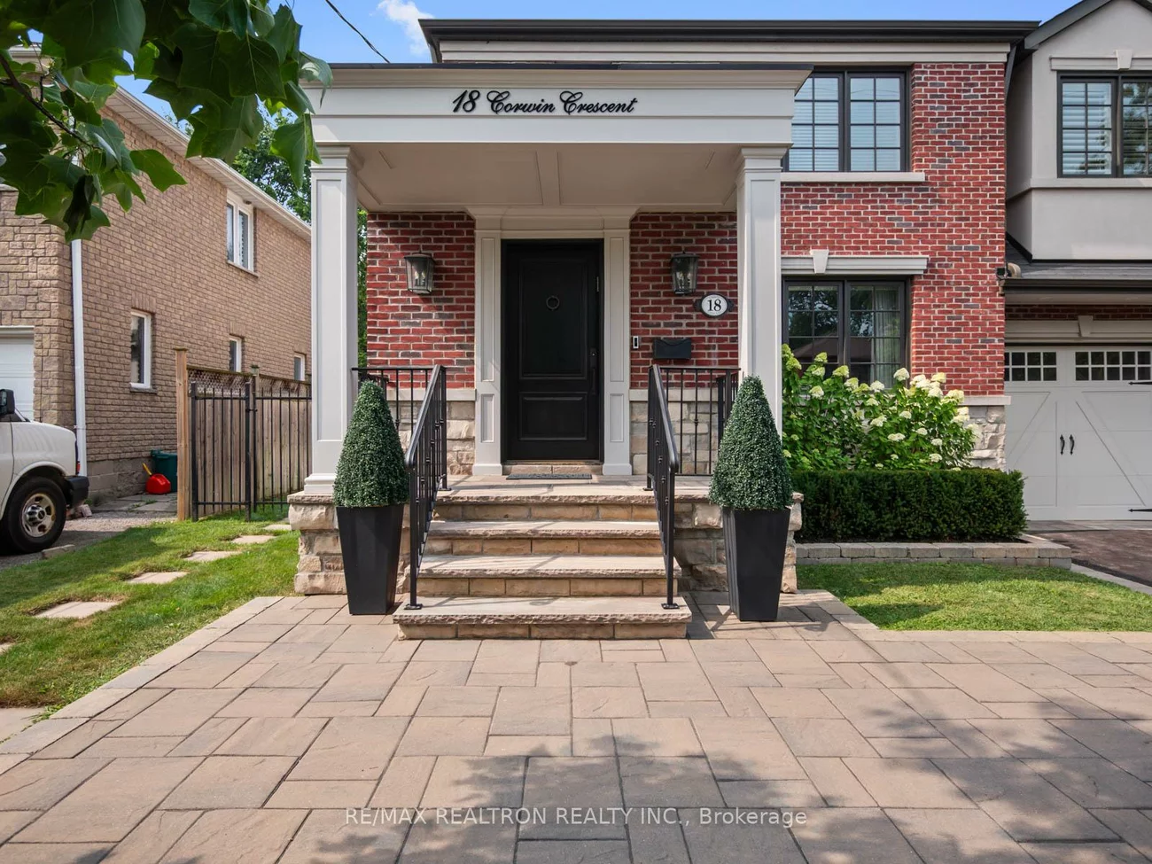 18, Corwin, Clanton Park, Toronto