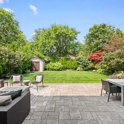 18, Corwin, Clanton Park, Toronto