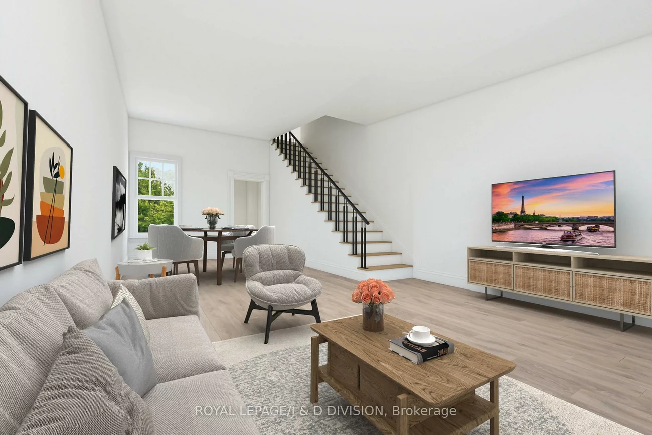 136, Lindsey, Dufferin Grove, Toronto
