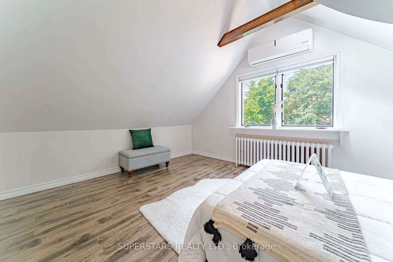 29, Crestview, Lawrence Park South, Toronto