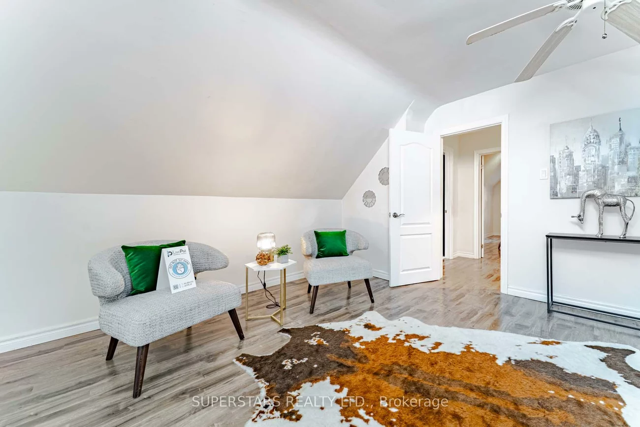 29, Crestview, Lawrence Park South, Toronto