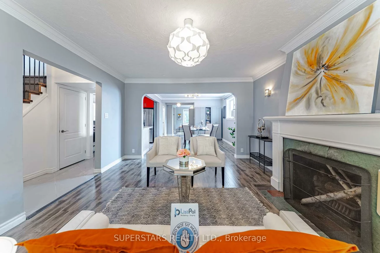 29, Crestview, Lawrence Park South, Toronto