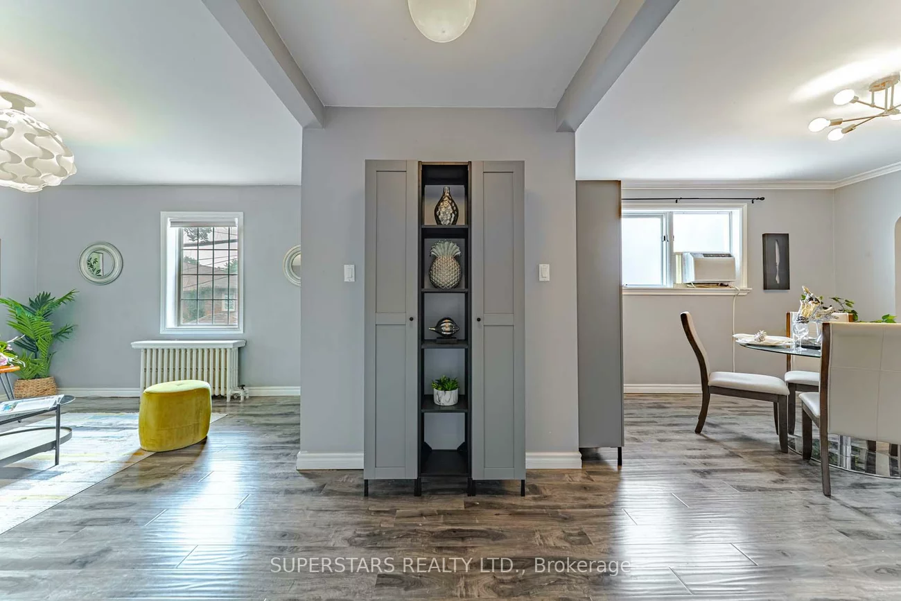29, Crestview, Lawrence Park South, Toronto