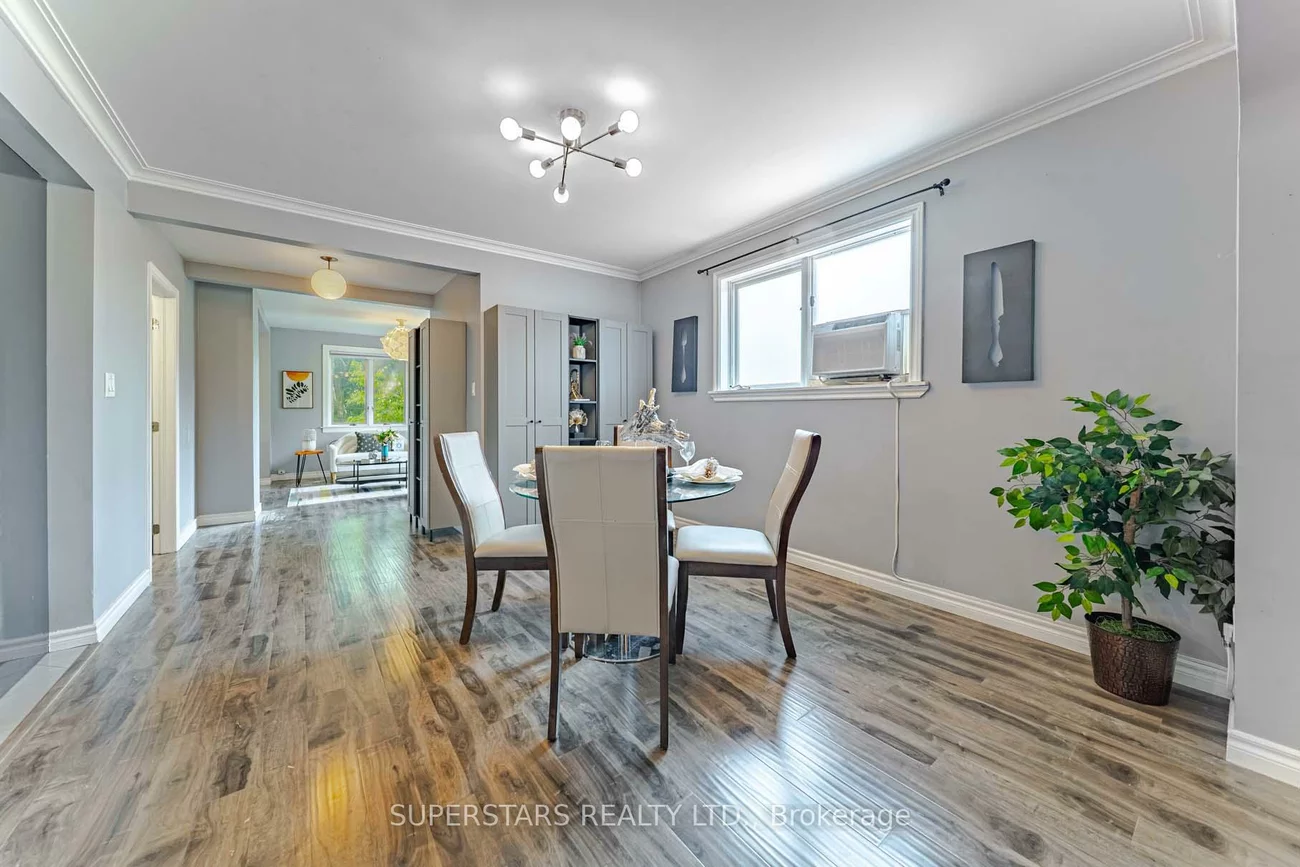 29, Crestview, Lawrence Park South, Toronto