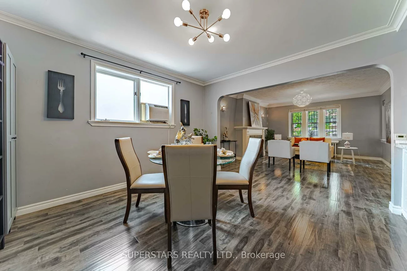 29, Crestview, Lawrence Park South, Toronto