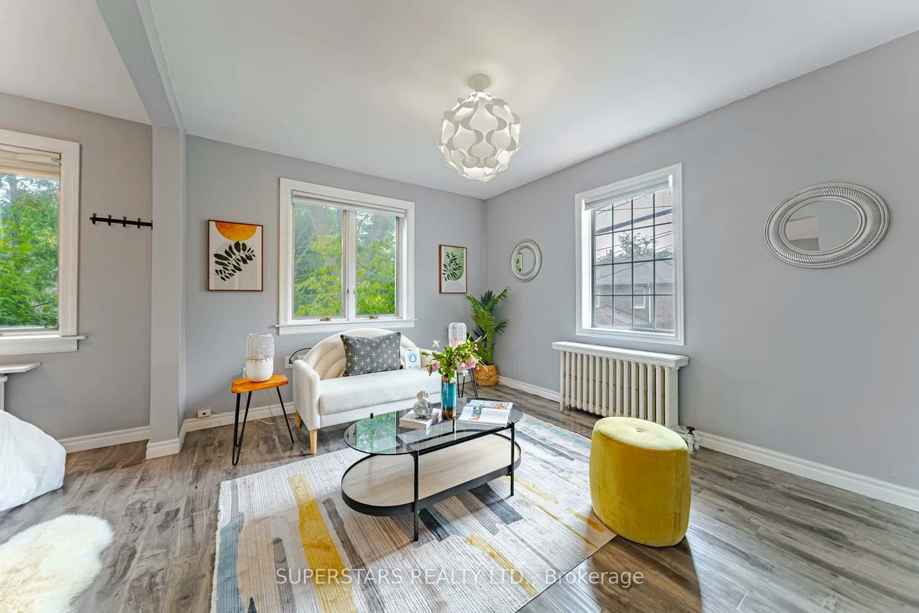 29, Crestview, Lawrence Park South, Toronto