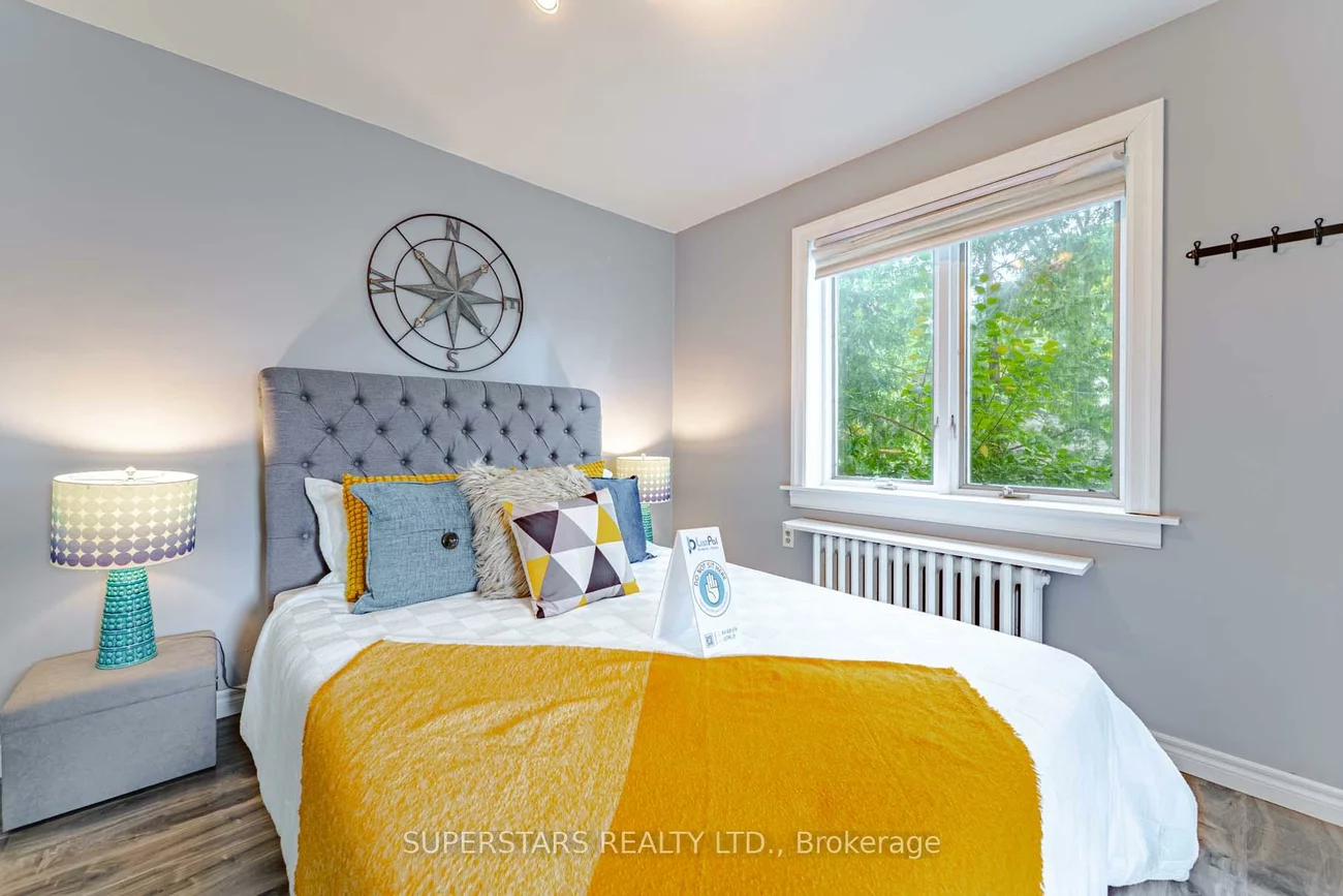 29, Crestview, Lawrence Park South, Toronto
