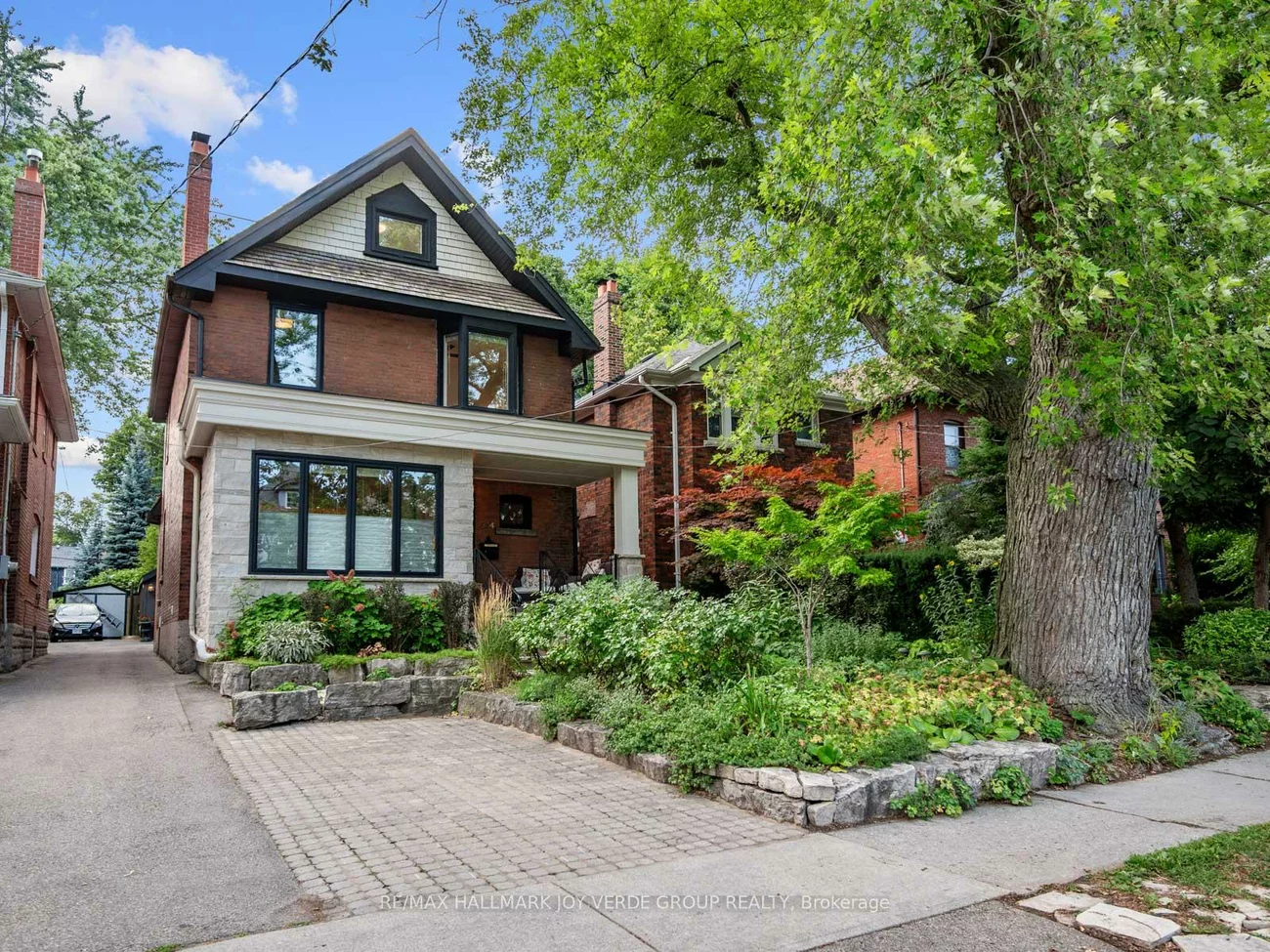 304, Keewatin, Mount Pleasant East, Toronto
