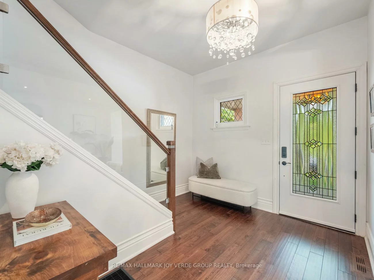 304, Keewatin, Mount Pleasant East, Toronto