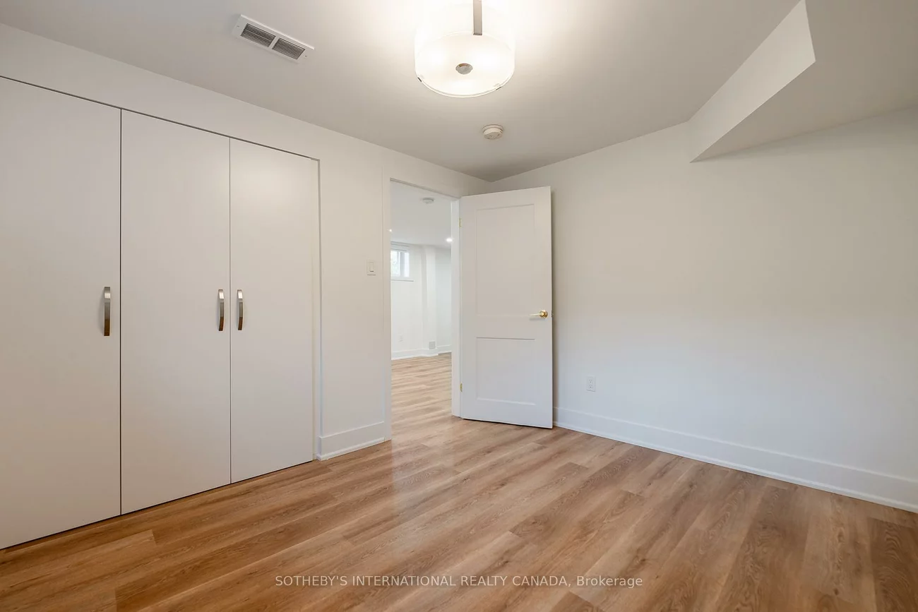105, Baltray, Parkwoods-Donalda, Toronto
