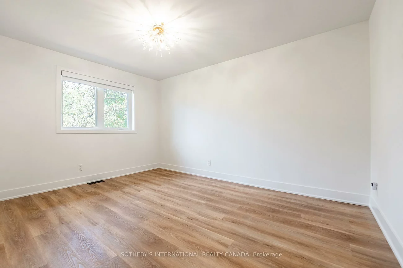 105, Baltray, Parkwoods-Donalda, Toronto