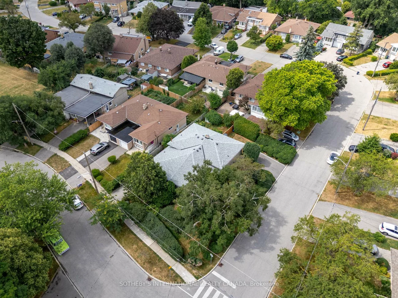 105, Baltray, Parkwoods-Donalda, Toronto