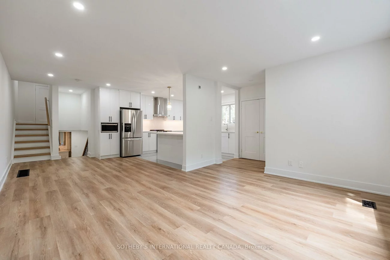 105, Baltray, Parkwoods-Donalda, Toronto