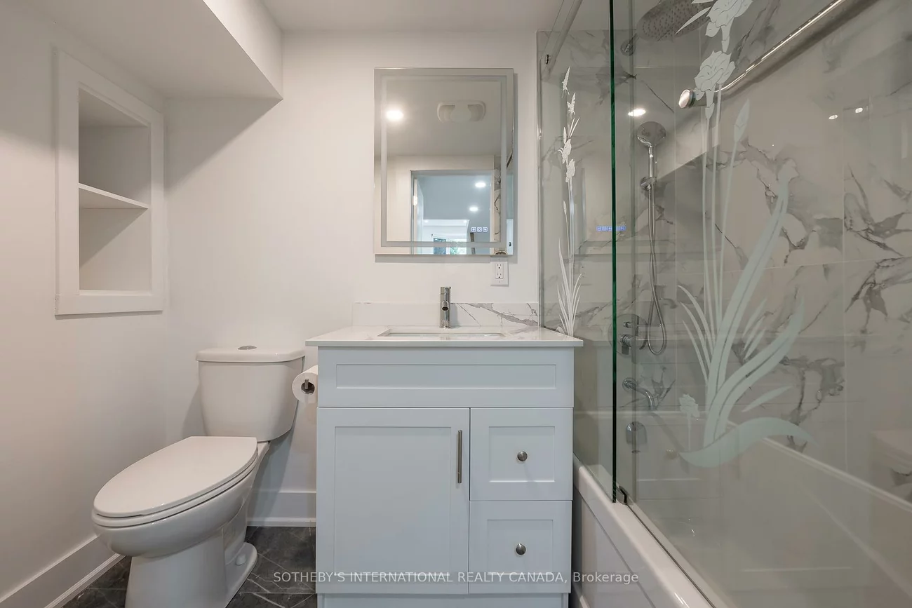 105, Baltray, Parkwoods-Donalda, Toronto