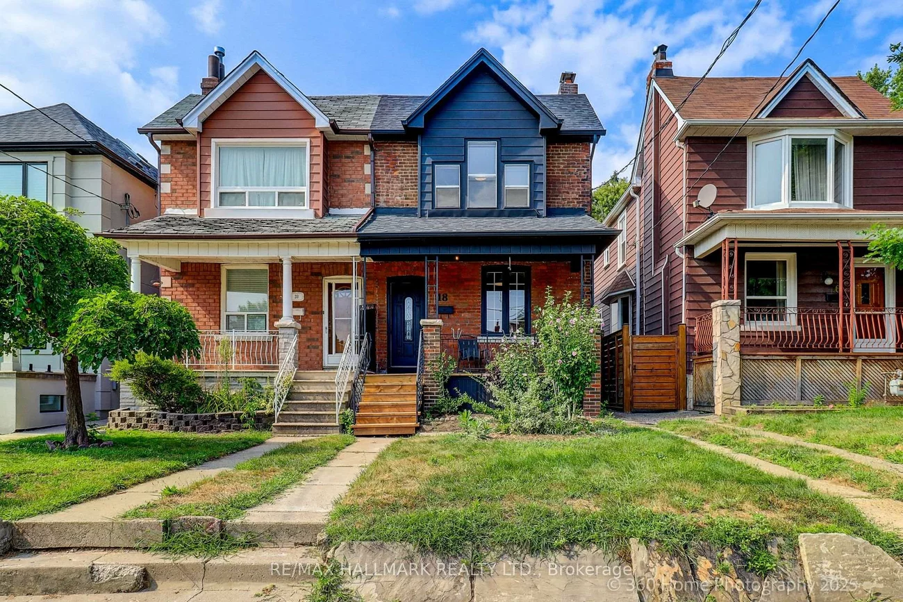 18, Conway, Oakwood Village, Toronto