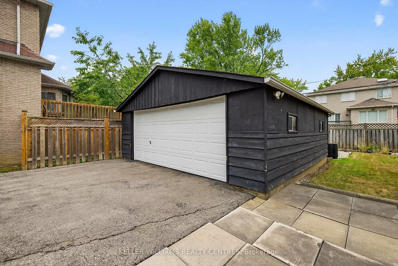 274, Elmwood, Willowdale East, Toronto