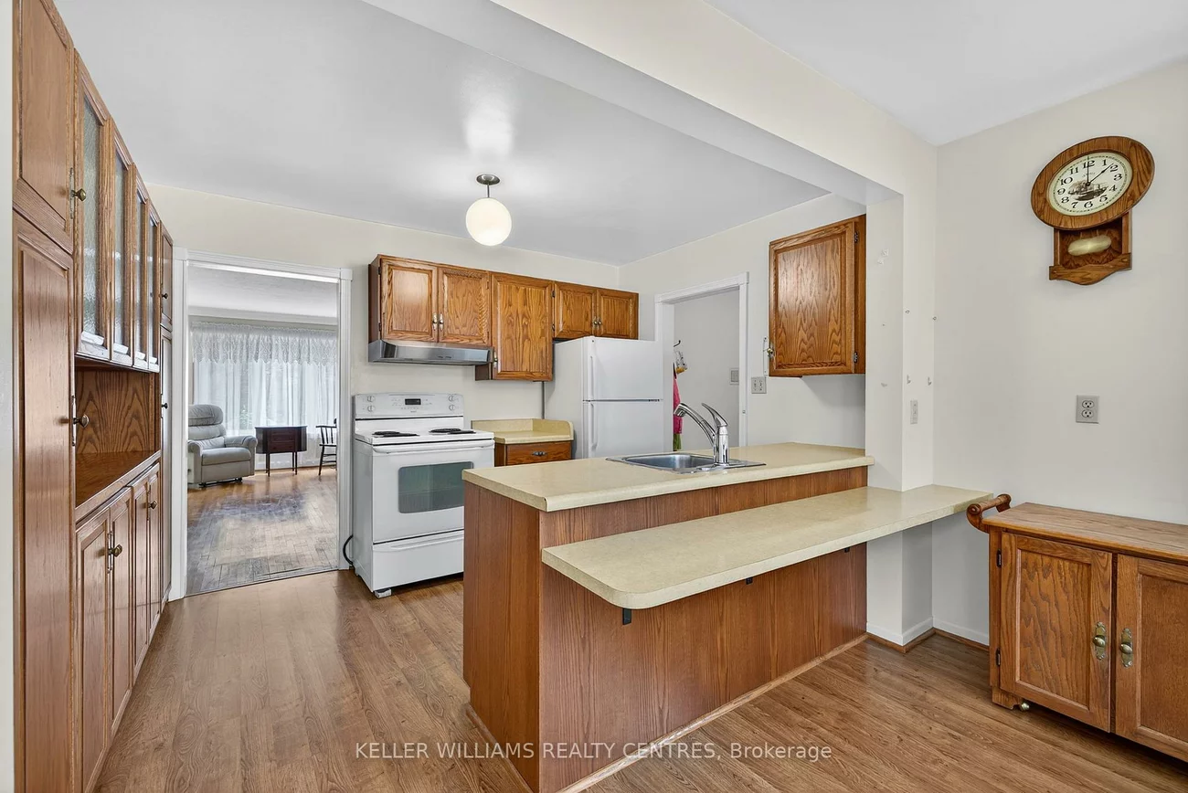 274, Elmwood, Willowdale East, Toronto