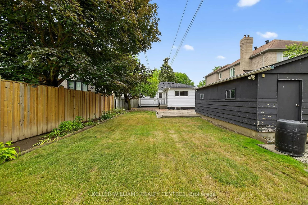 274, Elmwood, Willowdale East, Toronto