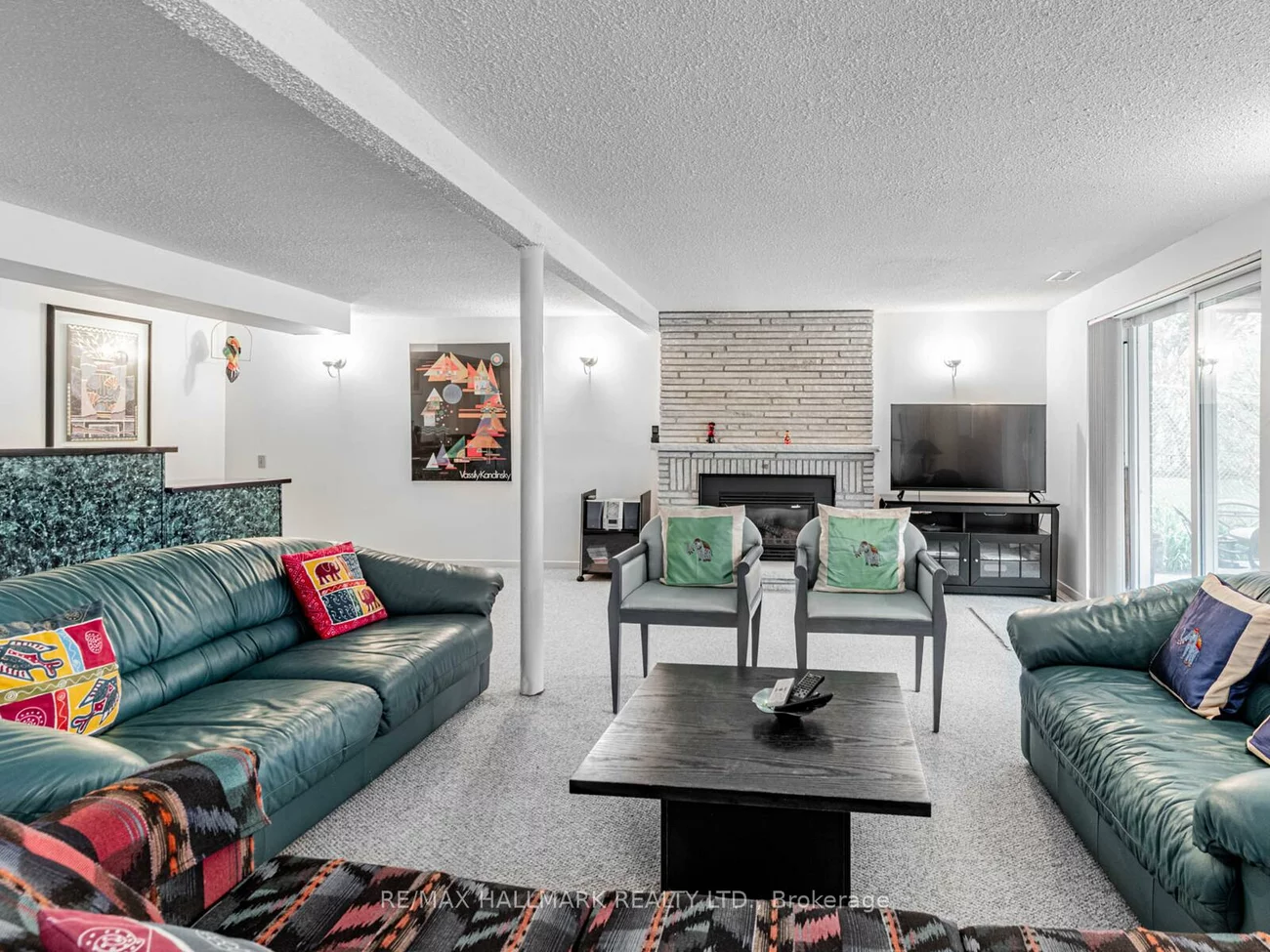 85, Ames, Banbury-Don Mills, Toronto