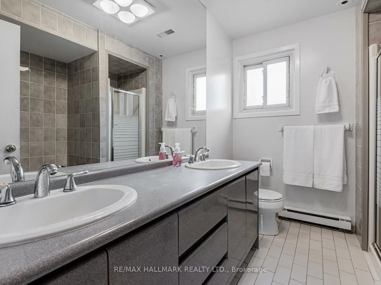 85, Ames, Banbury-Don Mills, Toronto