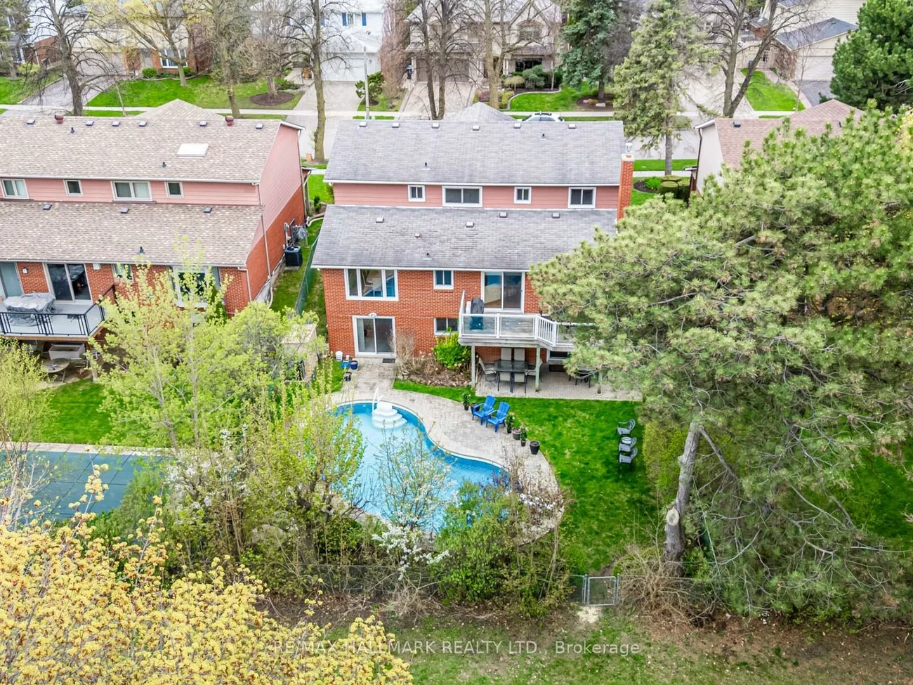 85, Ames, Banbury-Don Mills, Toronto