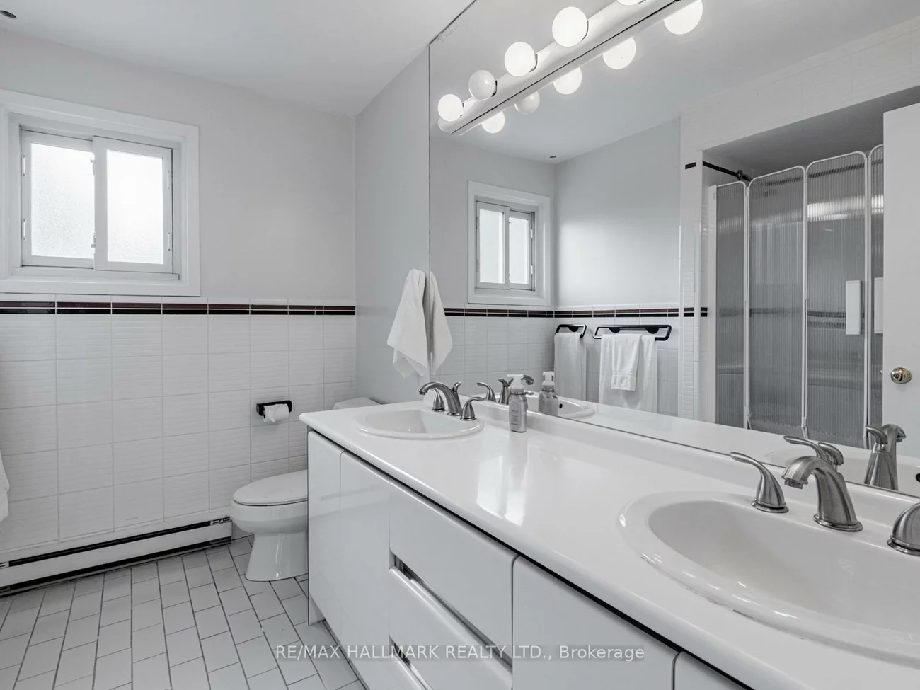 85, Ames, Banbury-Don Mills, Toronto