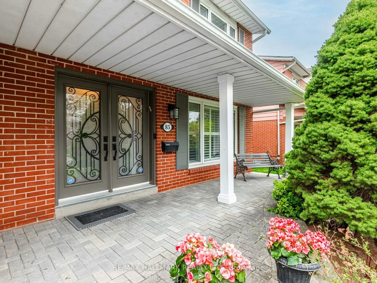 85, Ames, Banbury-Don Mills, Toronto