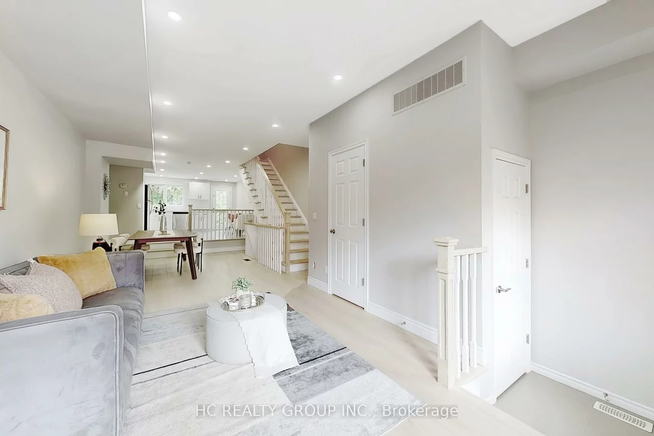 206B, Finch, Newtonbrook West, Toronto
