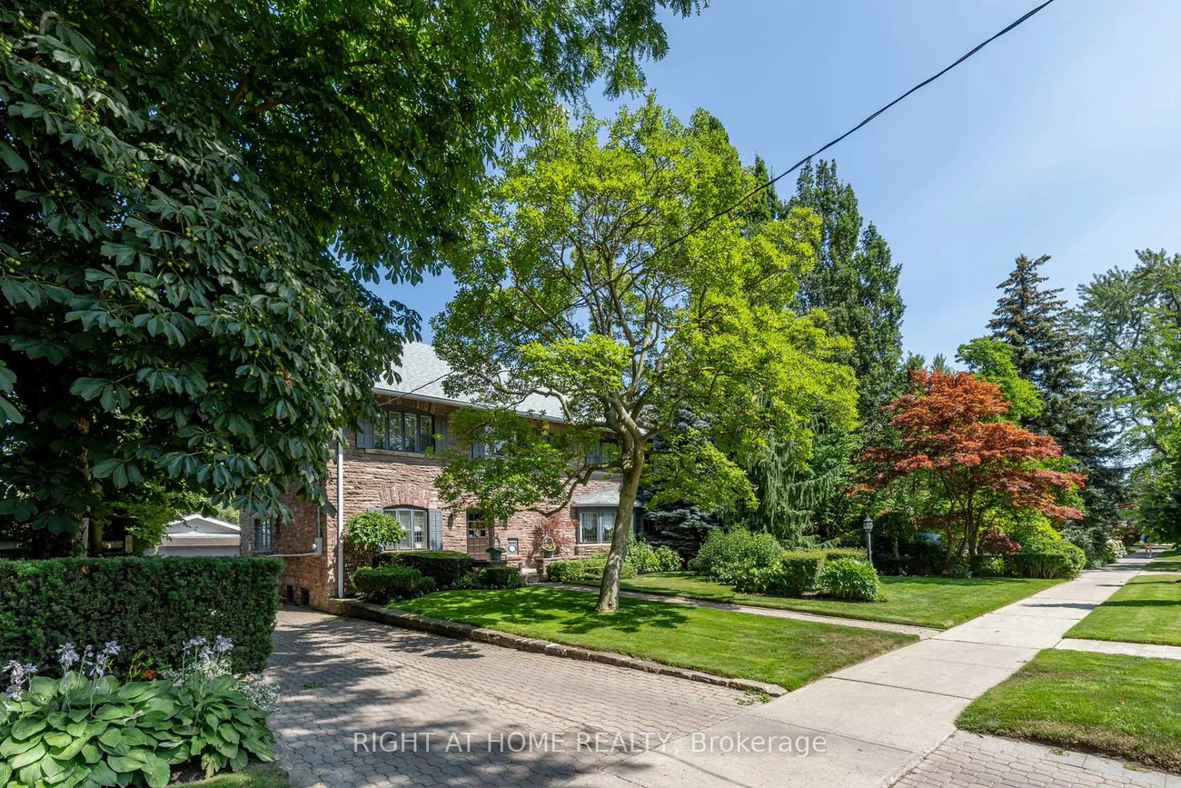 287, RUSSELL HILL, Casa Loma, Toronto