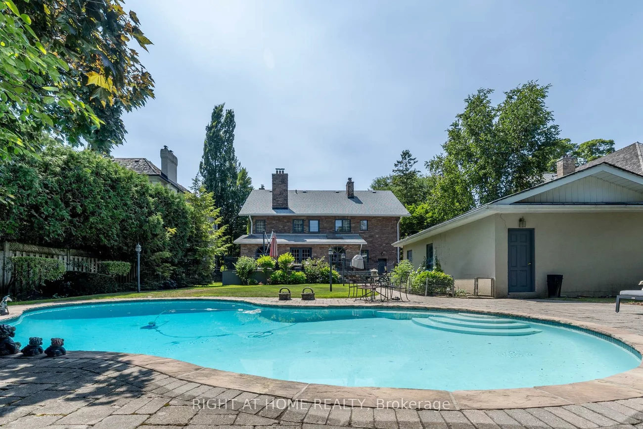 287, RUSSELL HILL, Casa Loma, Toronto
