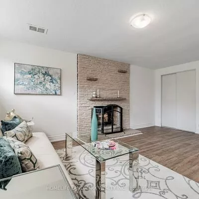 30, Burleigh Heights, Bayview Village, Toronto