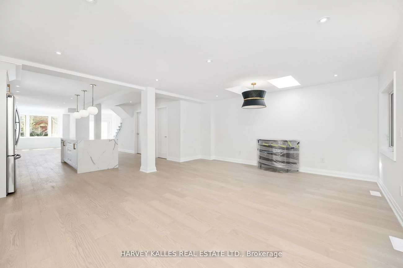 101, Clifton, Mount Pleasant East, Toronto