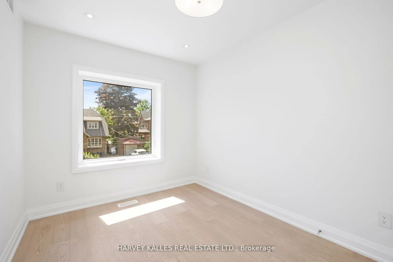 101, Clifton, Mount Pleasant East, Toronto