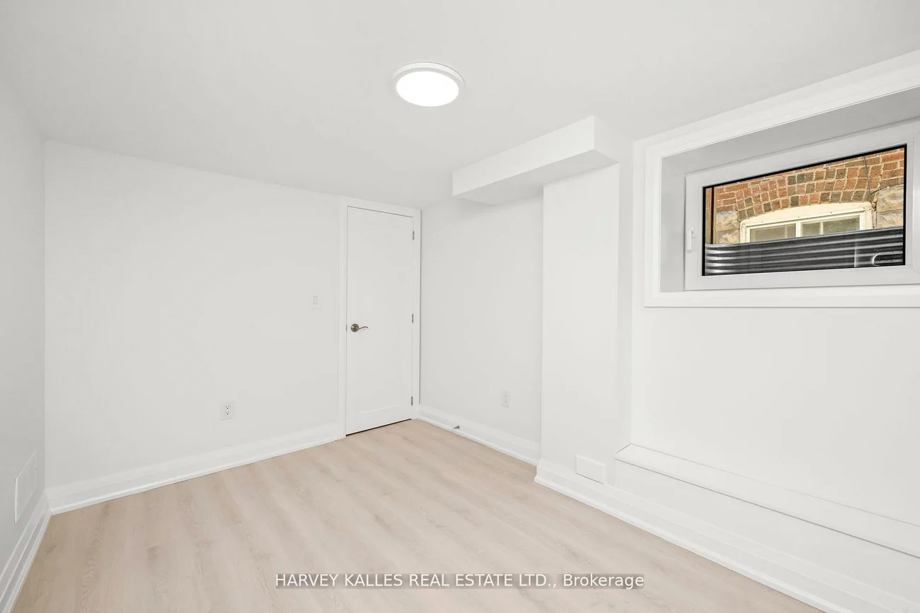 101, Clifton, Mount Pleasant East, Toronto