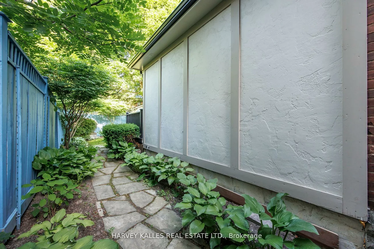 101, Clifton, Mount Pleasant East, Toronto