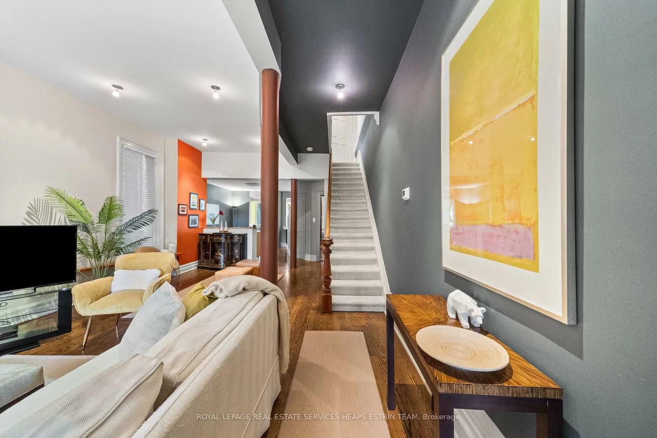 100, Amelia, Cabbagetown-South St. James Town, Toronto