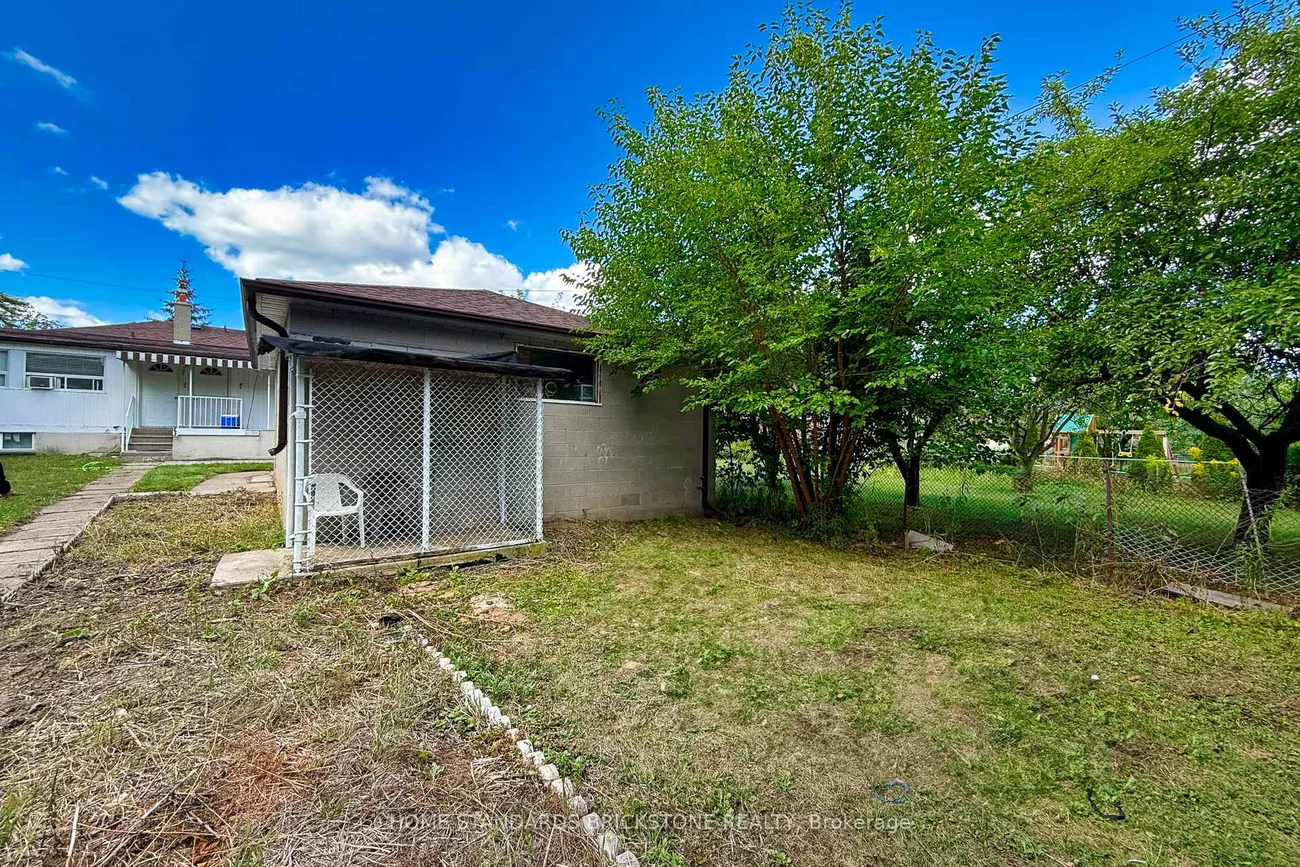 19, Granite, Clanton Park, Toronto