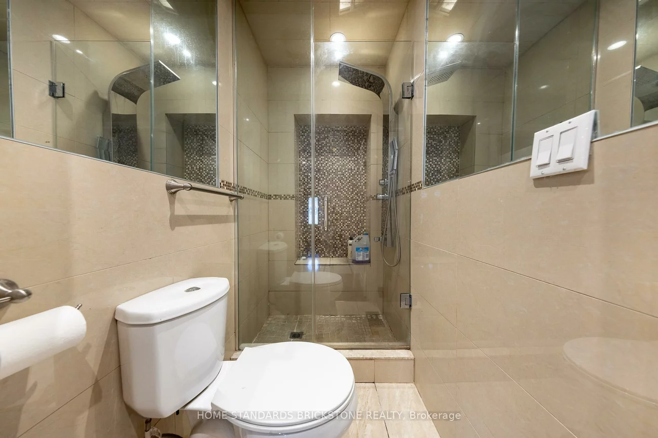 19, Granite, Clanton Park, Toronto