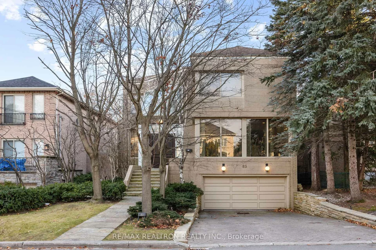 83, Hillmount, Englemount-Lawrence, Toronto