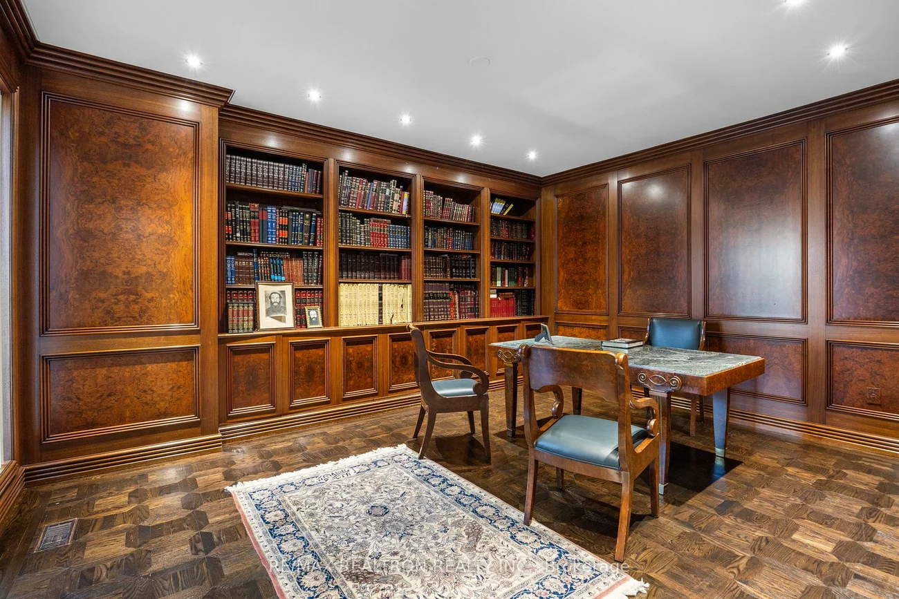 83, Hillmount, Englemount-Lawrence, Toronto