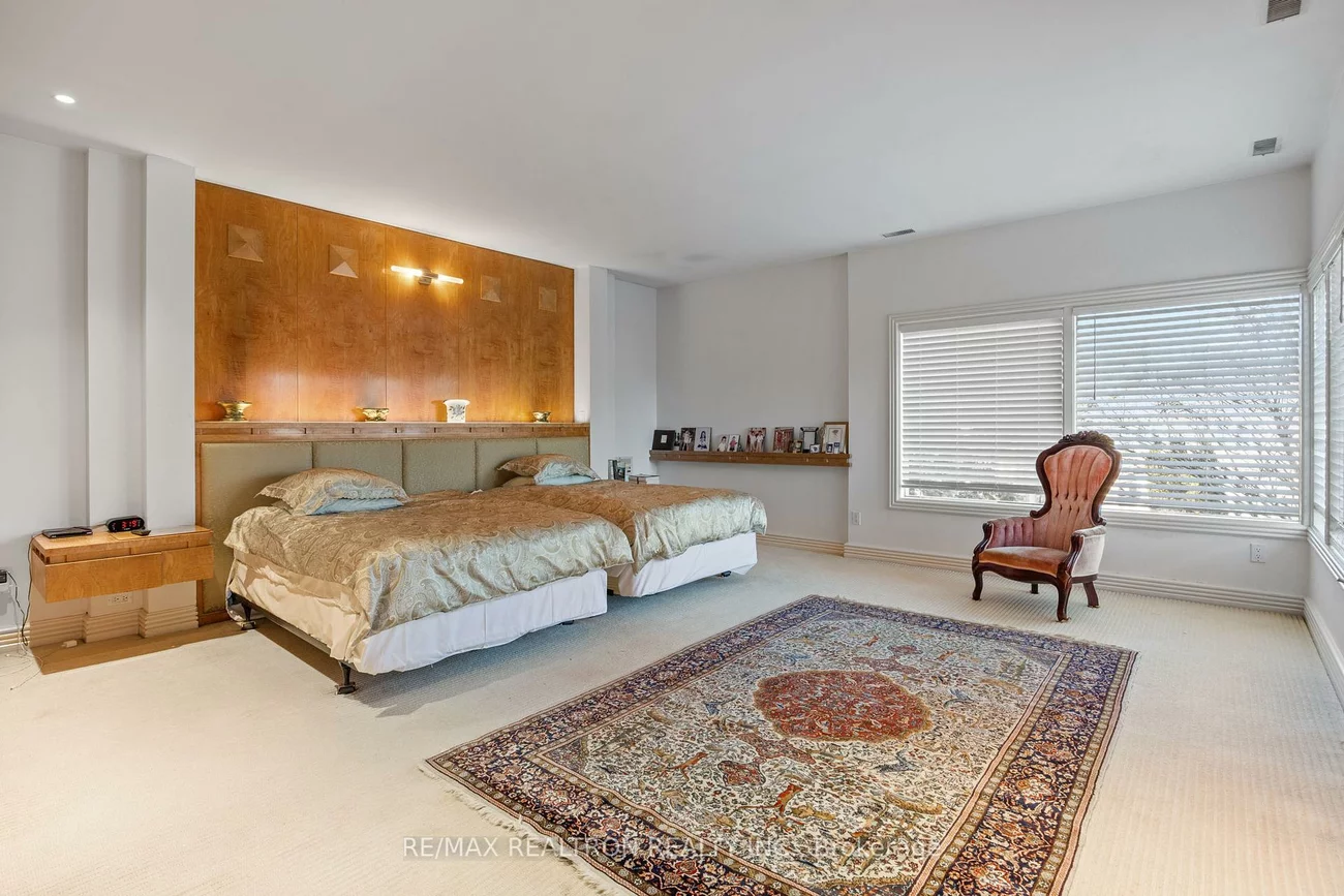 83, Hillmount, Englemount-Lawrence, Toronto