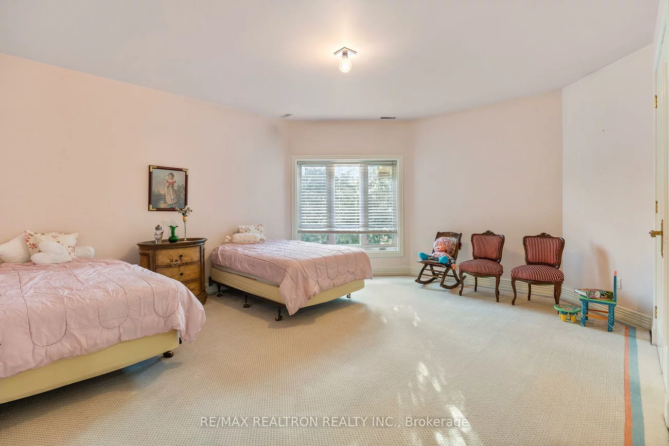 83, Hillmount, Englemount-Lawrence, Toronto