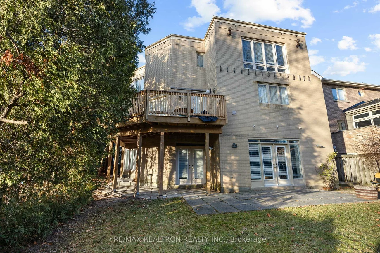 83, Hillmount, Englemount-Lawrence, Toronto