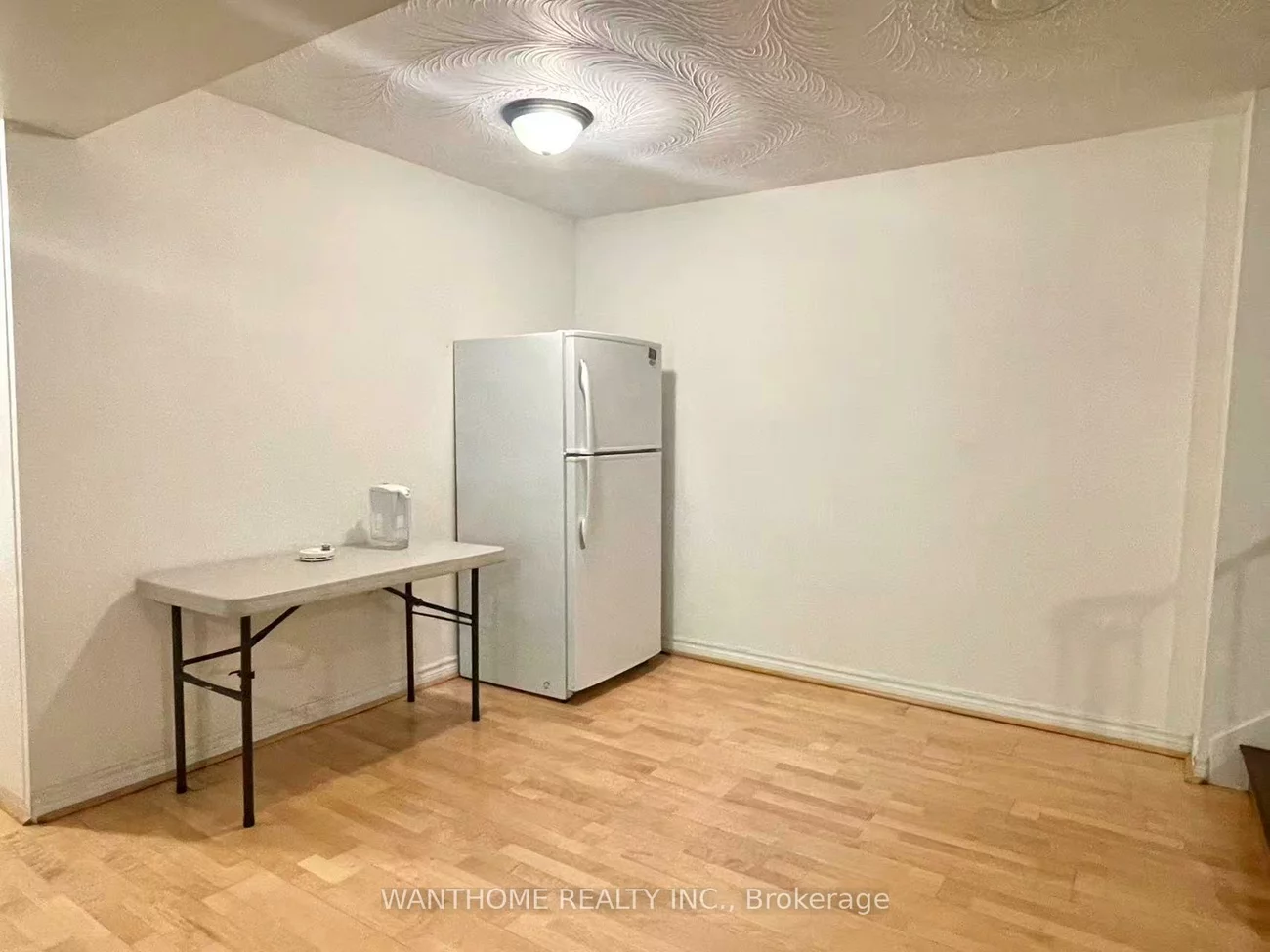 185, Burbank, Bayview Village, Toronto